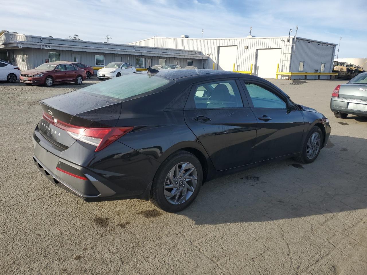 2024 Hyundai Elantra - Image 3