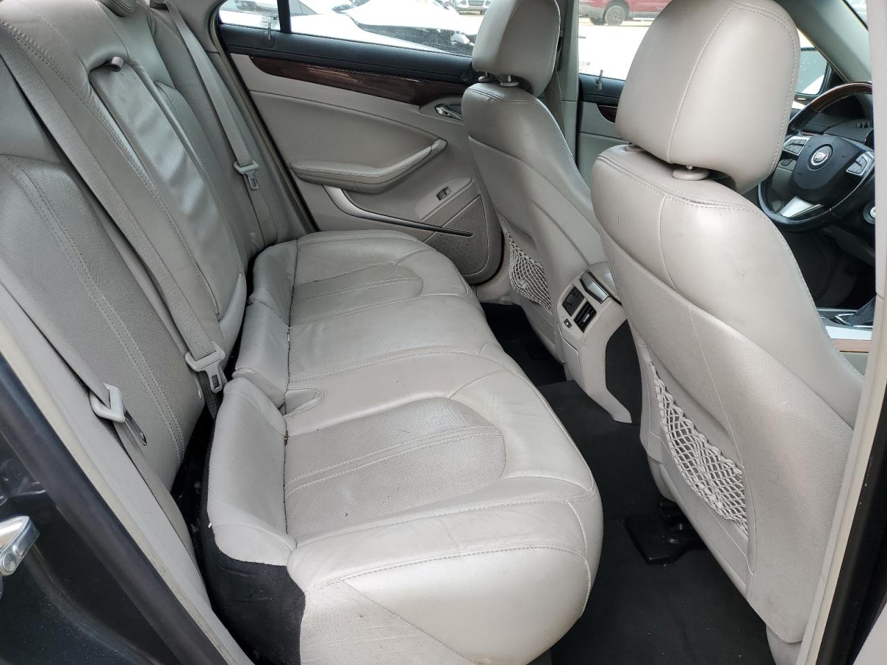 2010 Cadillac CTS - Image 11