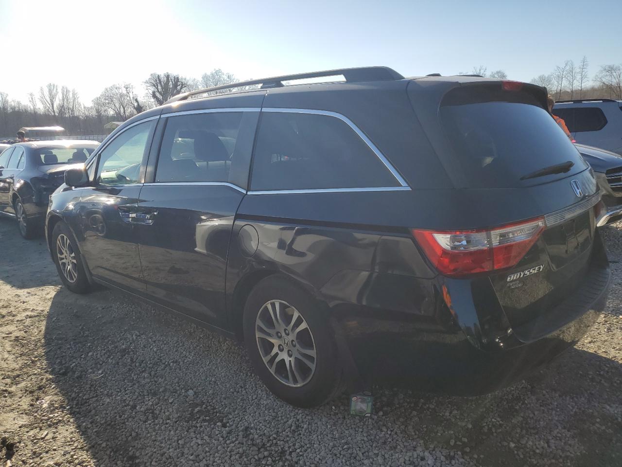 2011 Honda Odyssey - Image 2