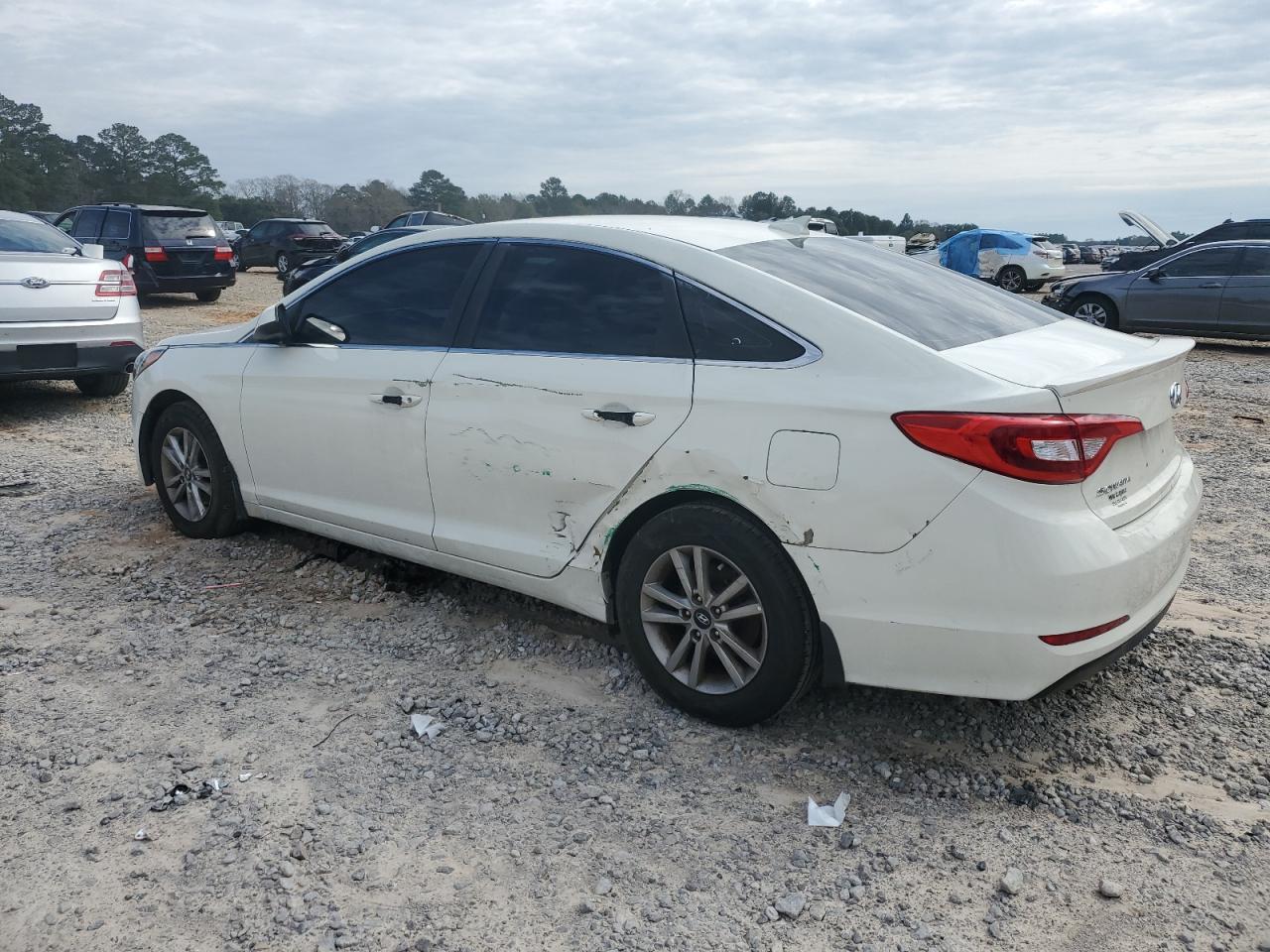 2016 Hyundai Sonata - Image 2