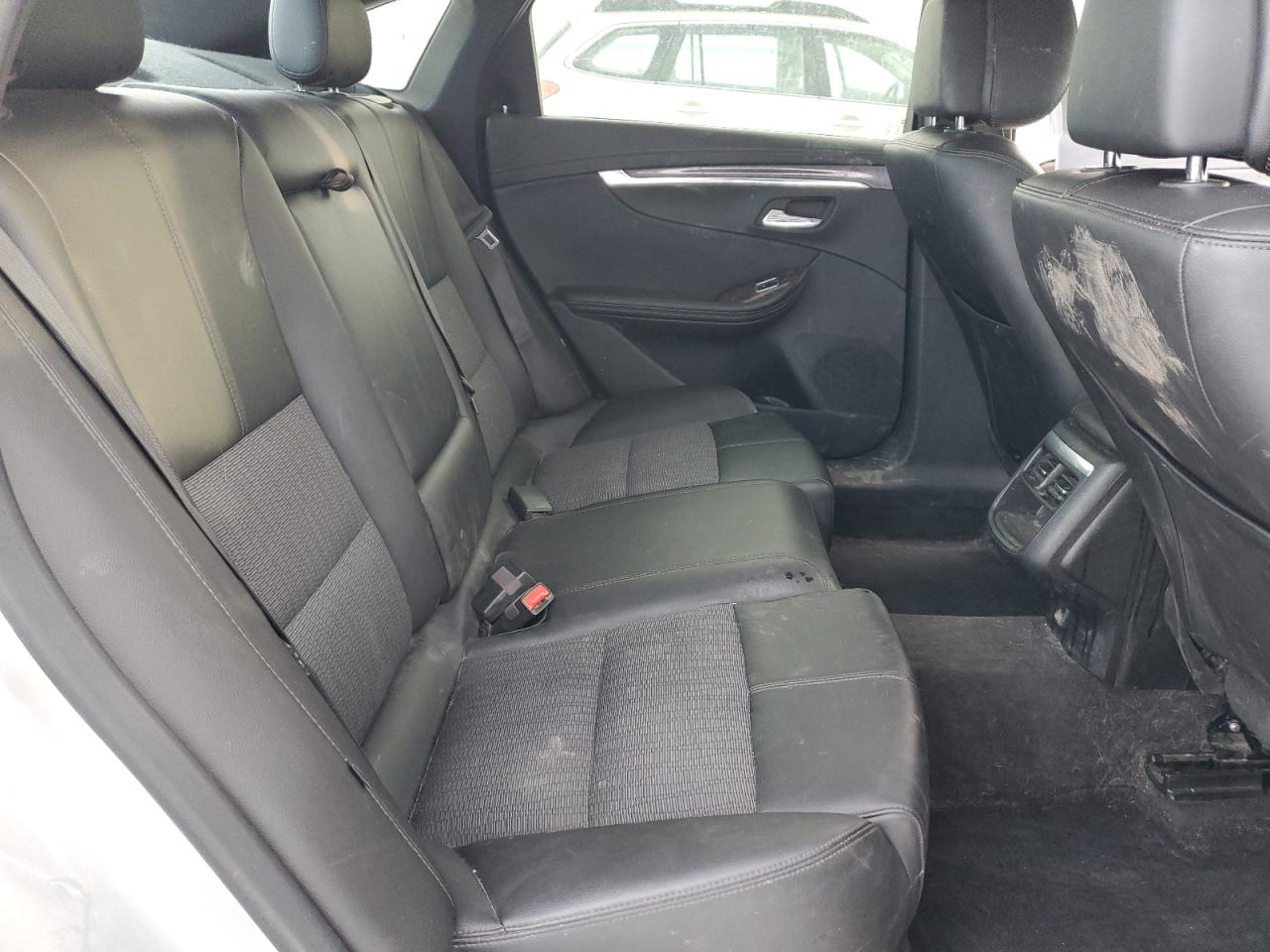 2014 Chevrolet Impala - Image 10