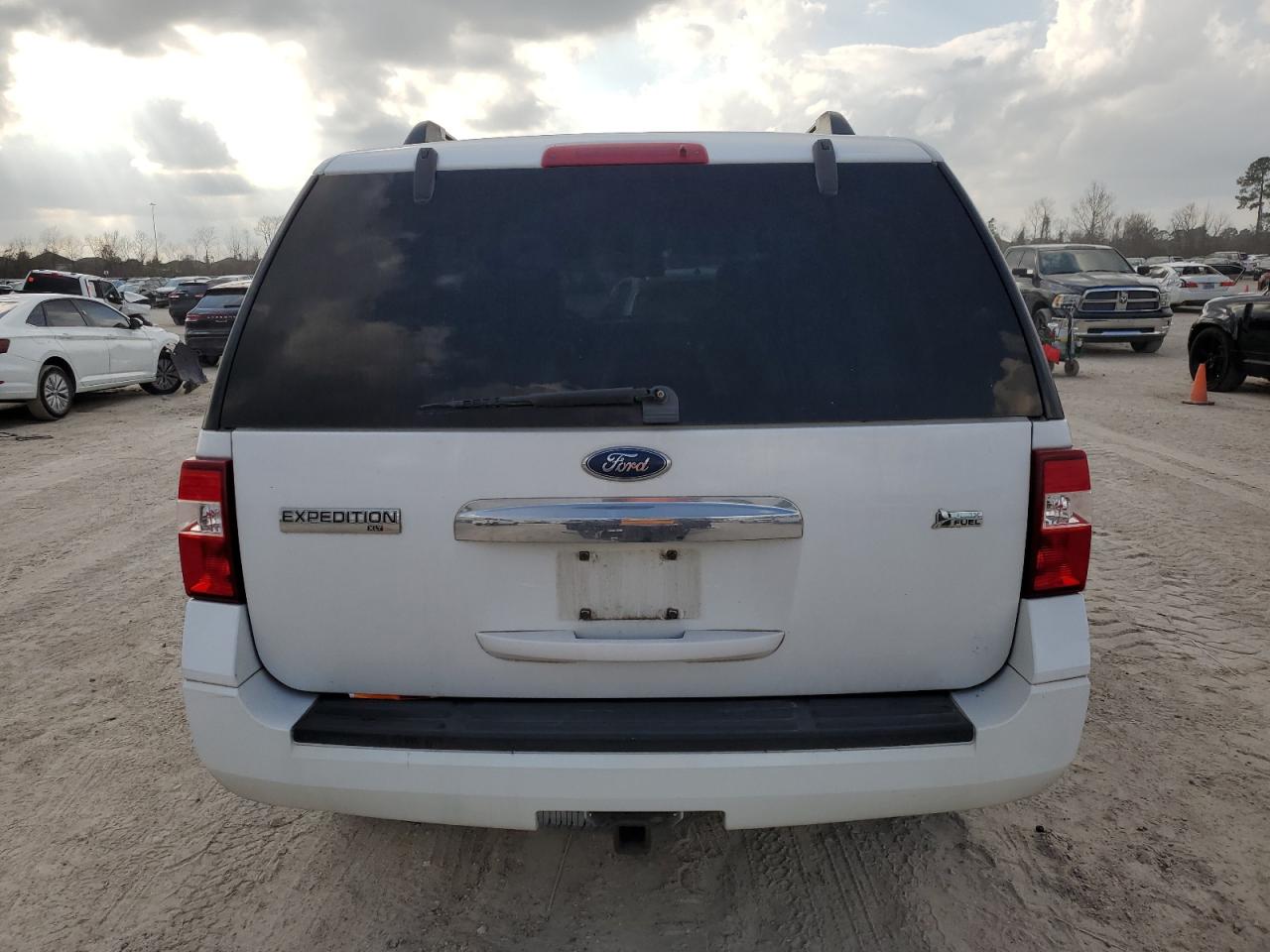 2009 Ford Expedition - Image 6