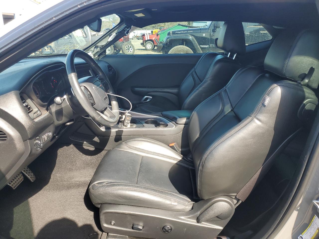 2019 Dodge Challenger - Image 7