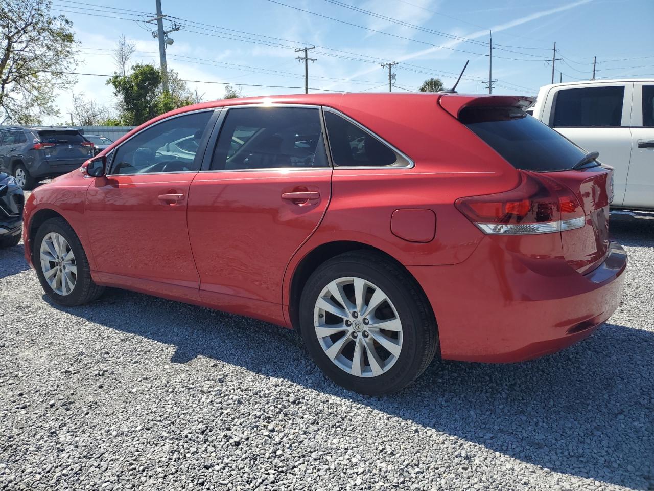 2013 Toyota Venza - Image 2