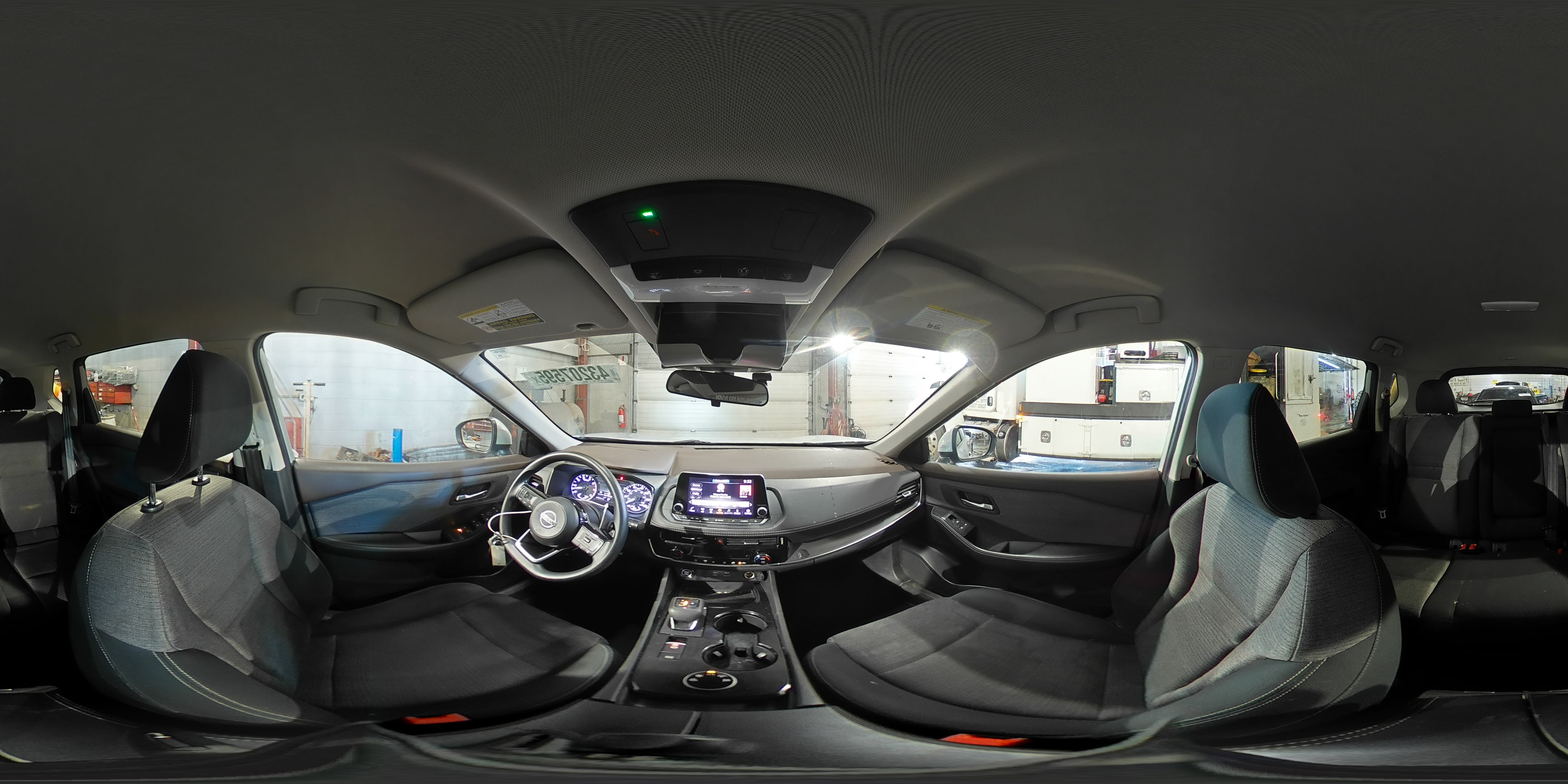 2021 Nissan Rogue - Image 15