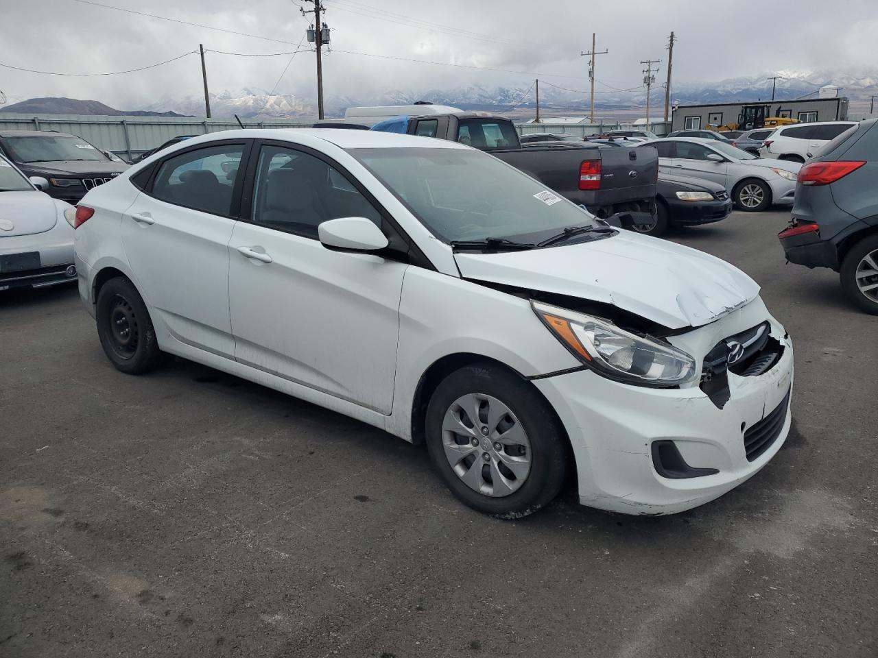 2015 Hyundai Accent - Image 4