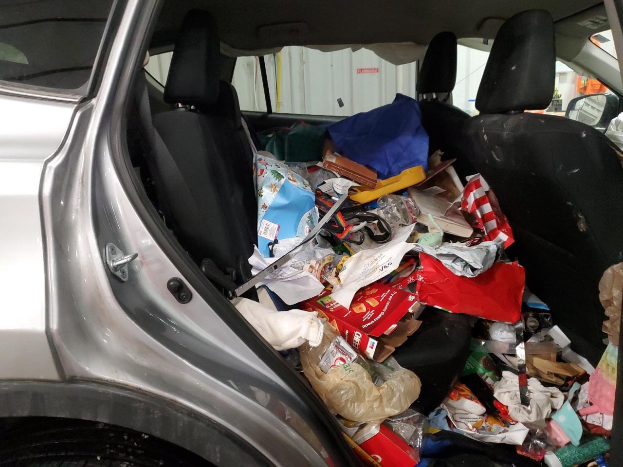 2018 Toyota RAV 4 - Image 11