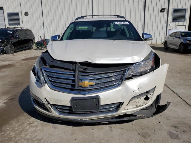 Паркетники CHEVROLET TRAVERSE 2015 Кремовий