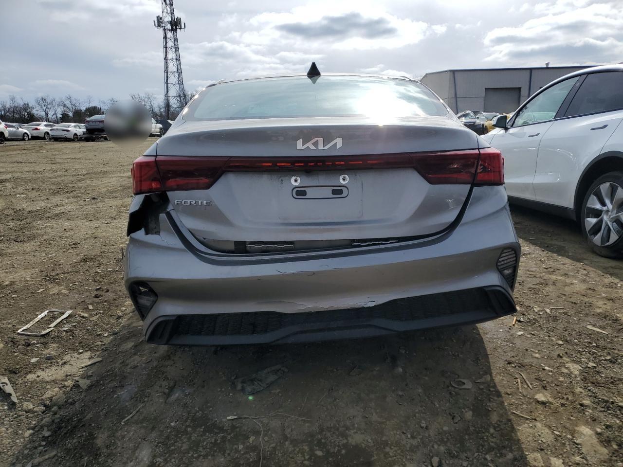 2023 Kia Forte - Image 6