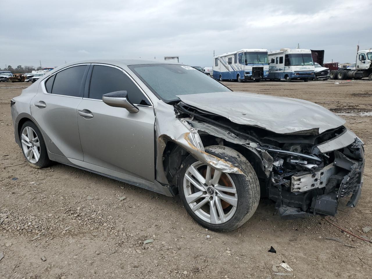 2021 Lexus IS - Image 4