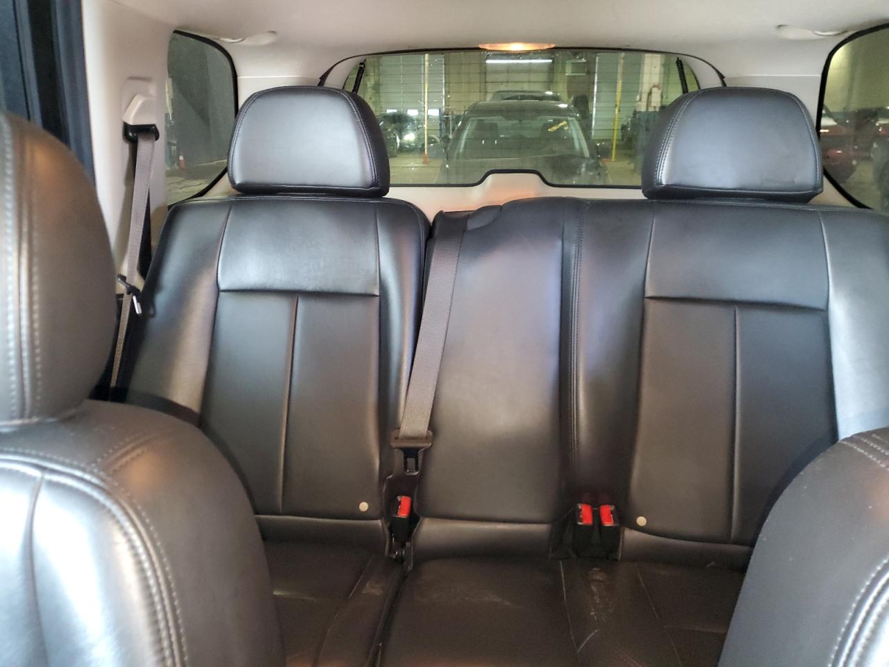 2008 GMC Envoy - Image 10