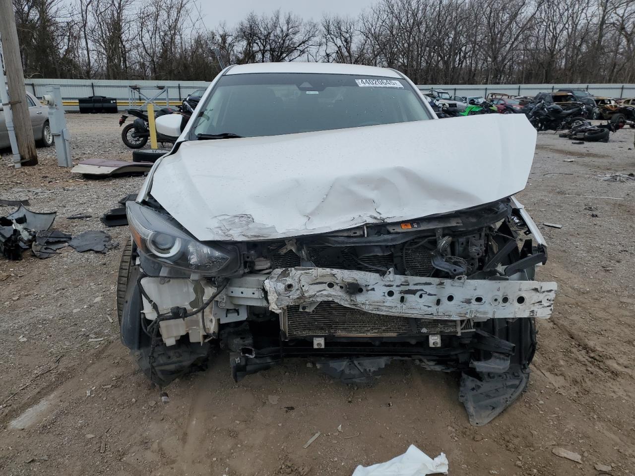 2017 Mazda 3 - Image 5