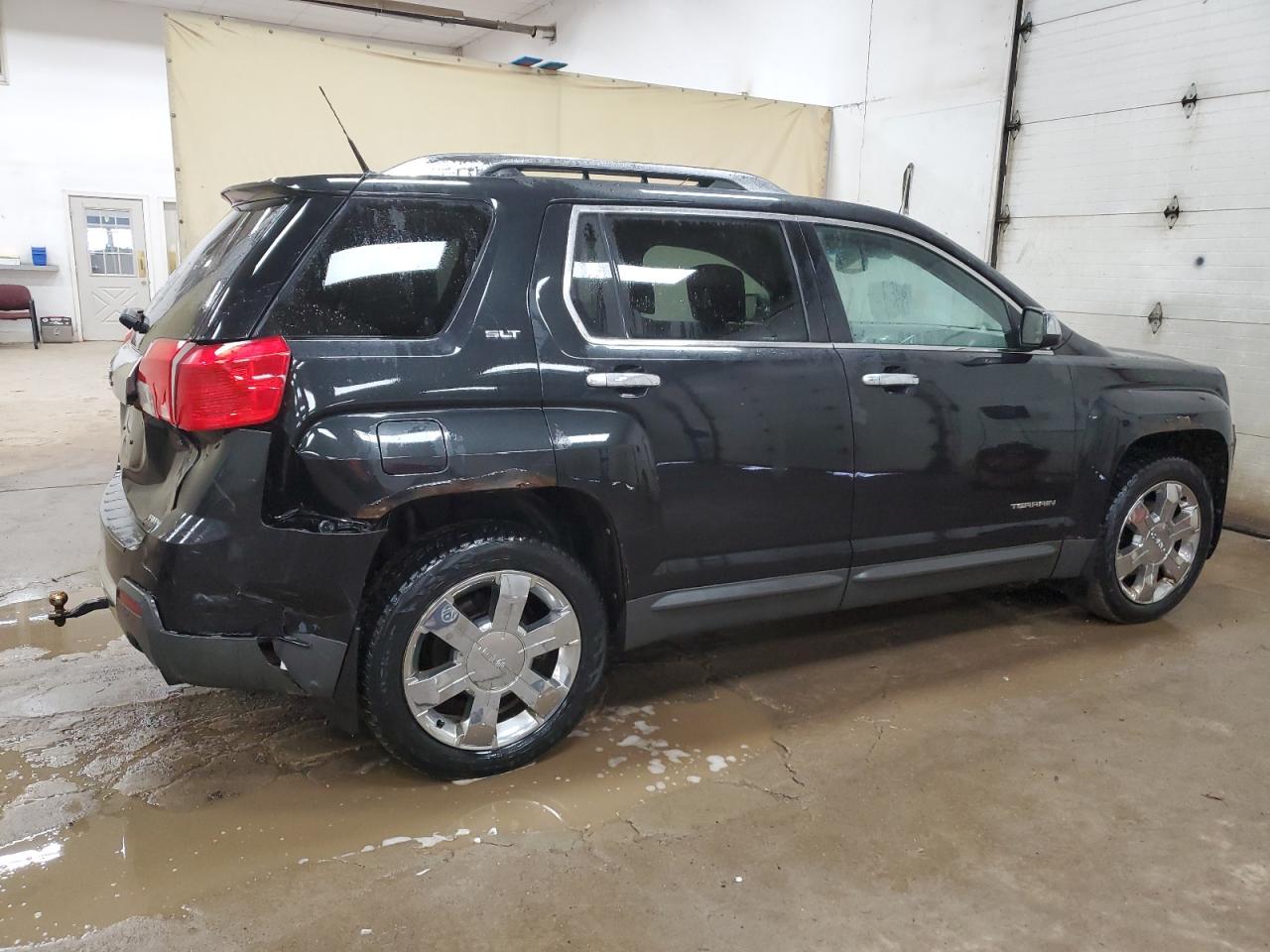 2010 GMC Terrain - Image 3