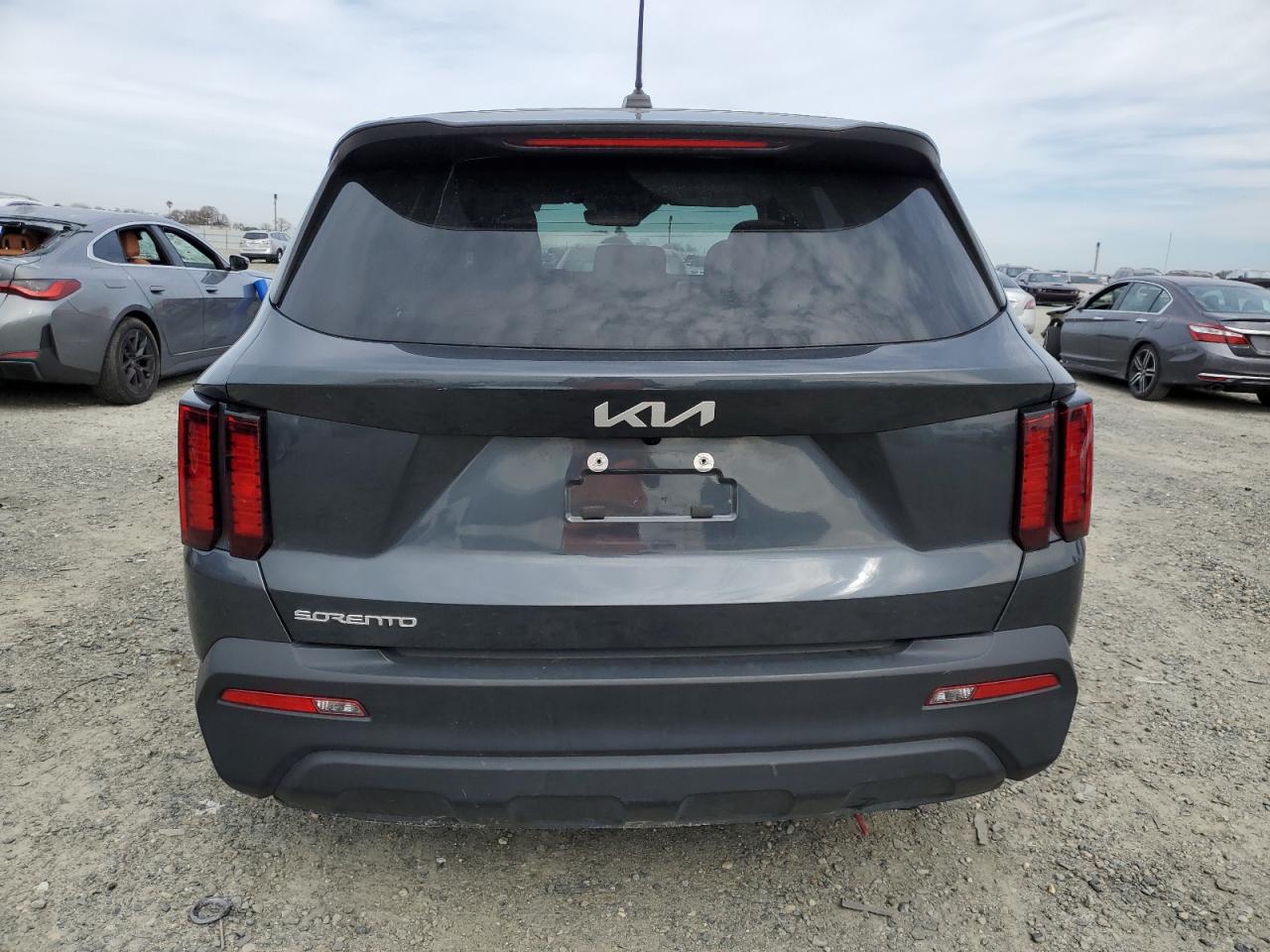 2023 Kia Sorento - Image 6