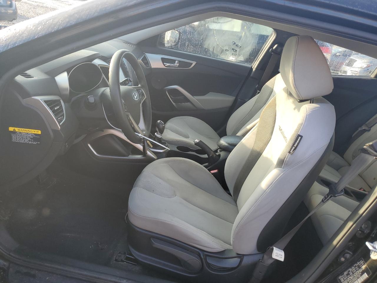 2012 Hyundai Veloster - Image 7