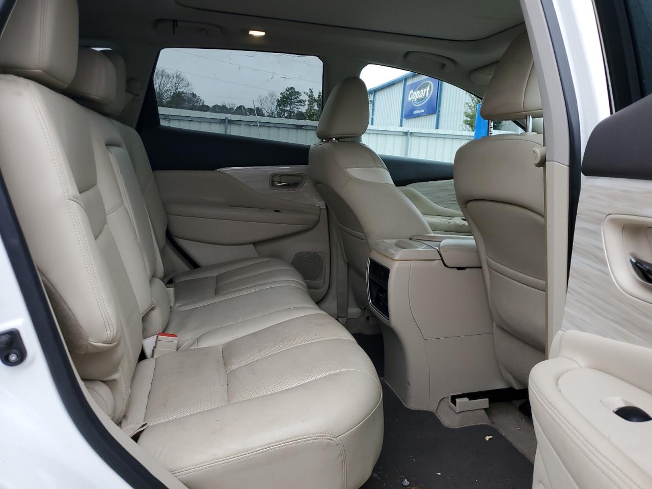 2015 Nissan Murano - Image 11