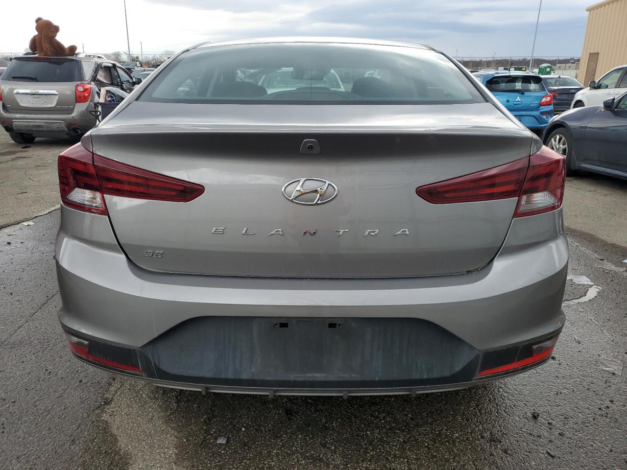 2020 Hyundai Elantra - Image 6