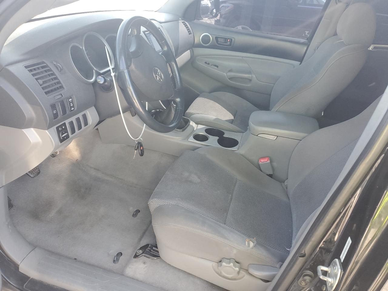 2005 Toyota Tacoma - Image 7