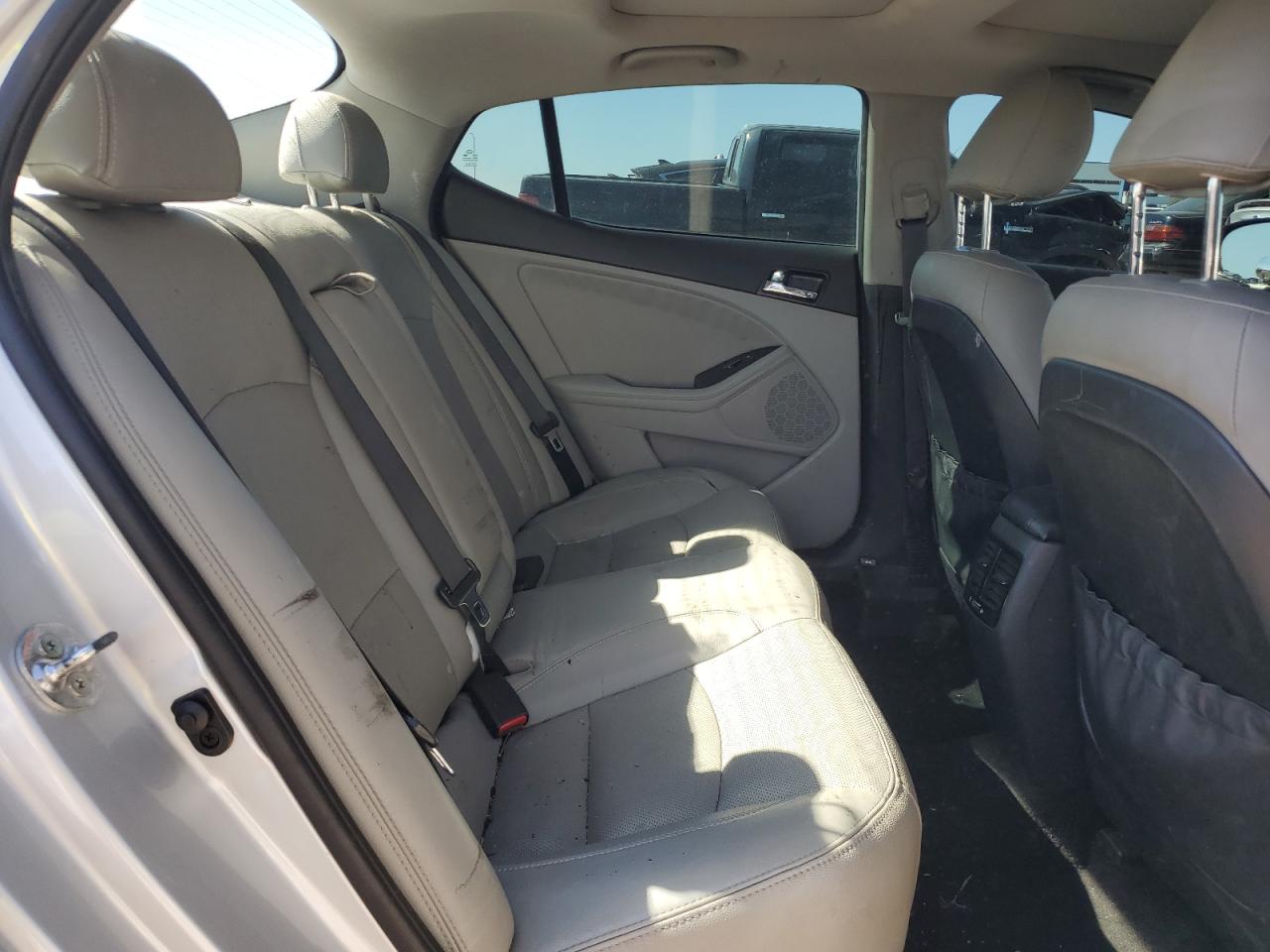 2013 Kia Optima - Image 10