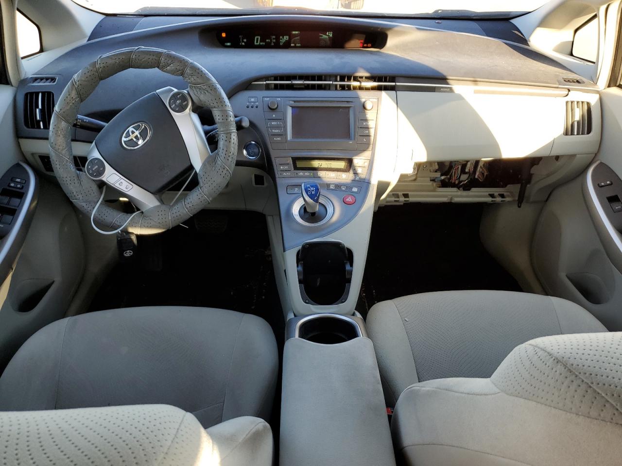2014 Toyota Prius - Image 8