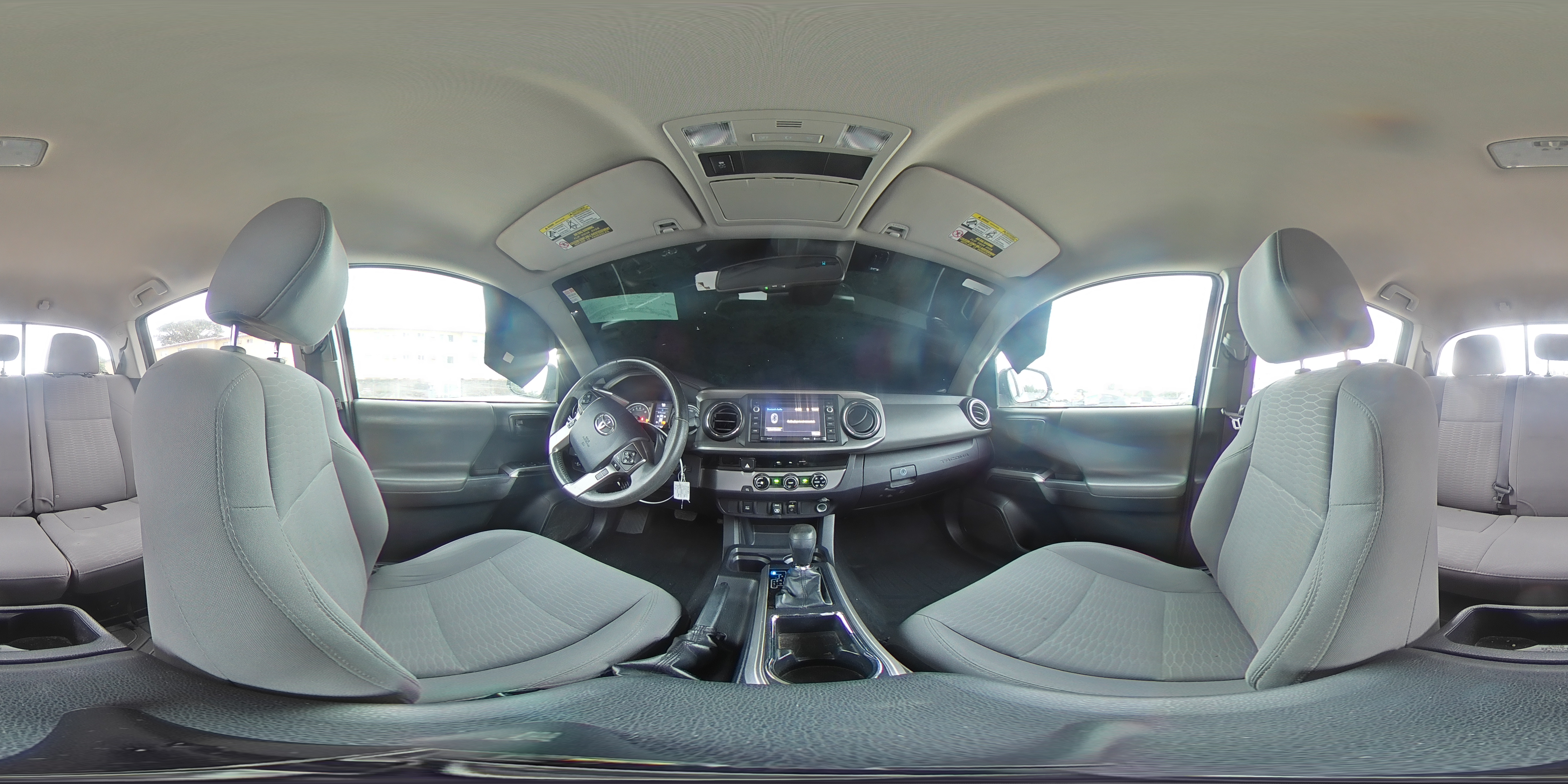 2018 Toyota Tacoma - Image 15