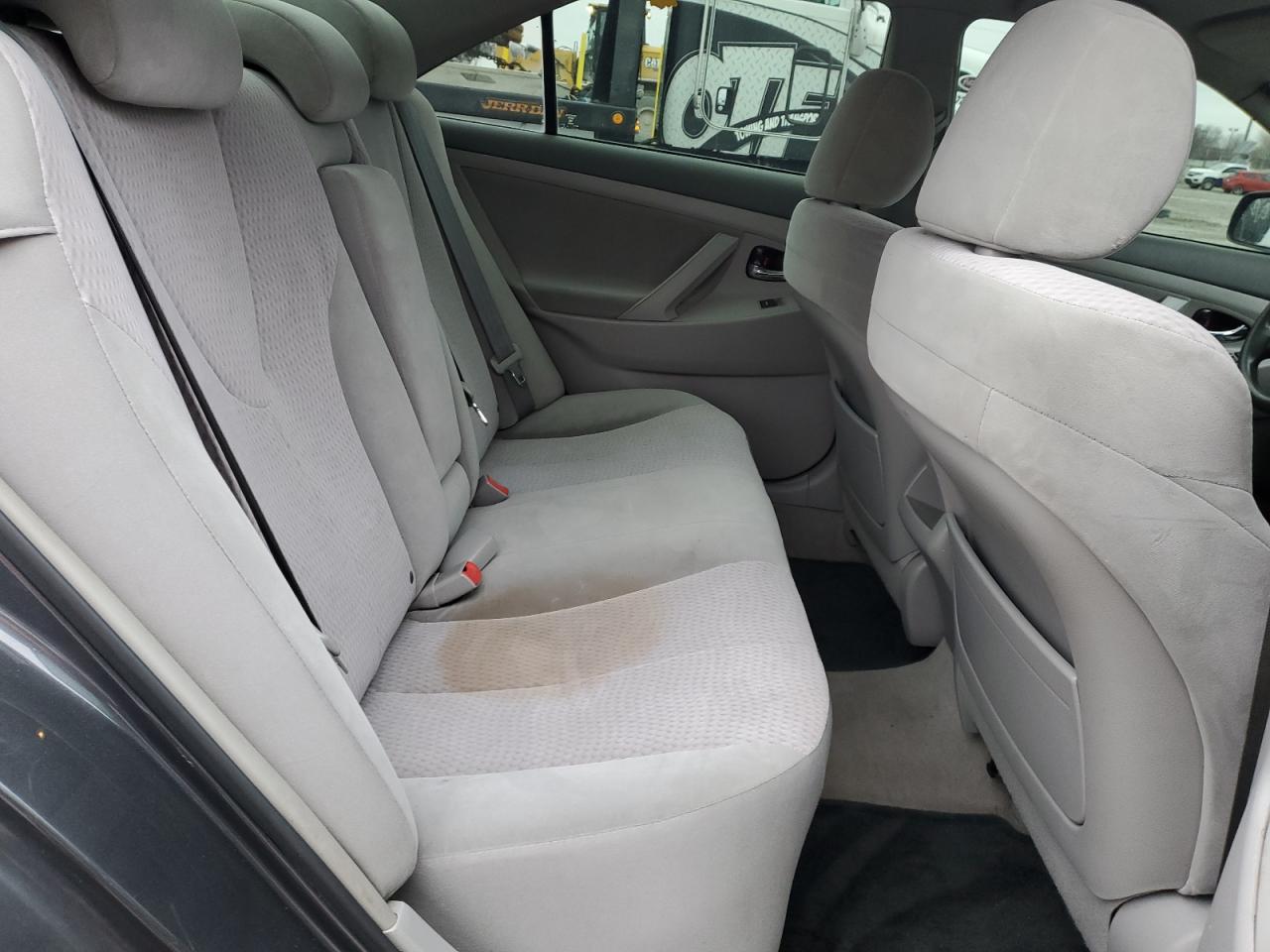 2010 Toyota Camry - Image 10