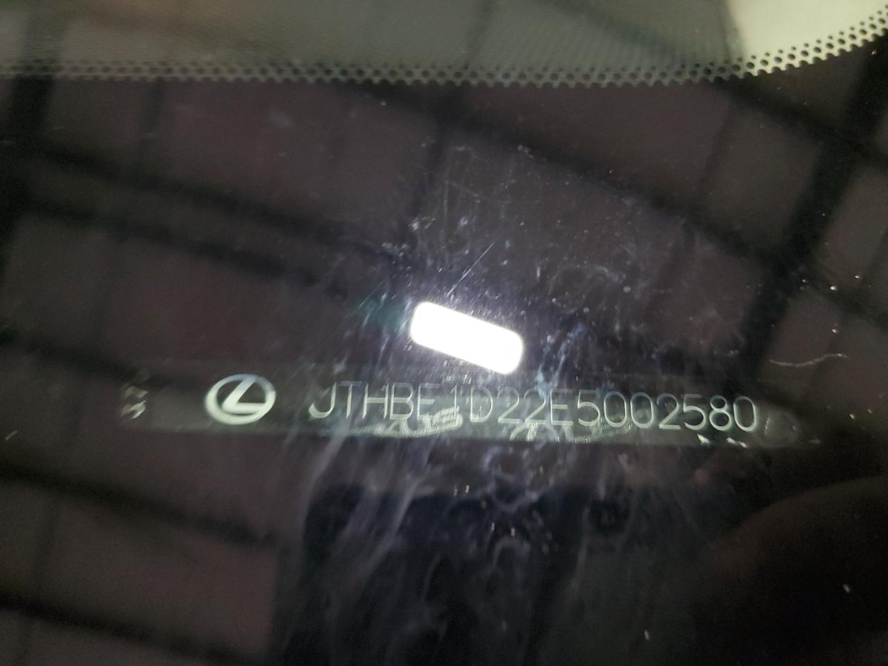 2014 Lexus IS - Image 12