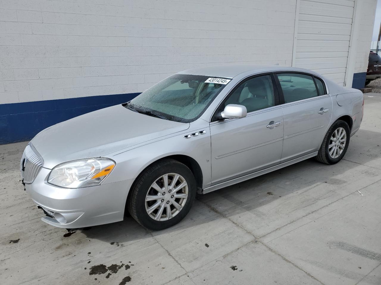 2010 Buick Lucerne - Image 1