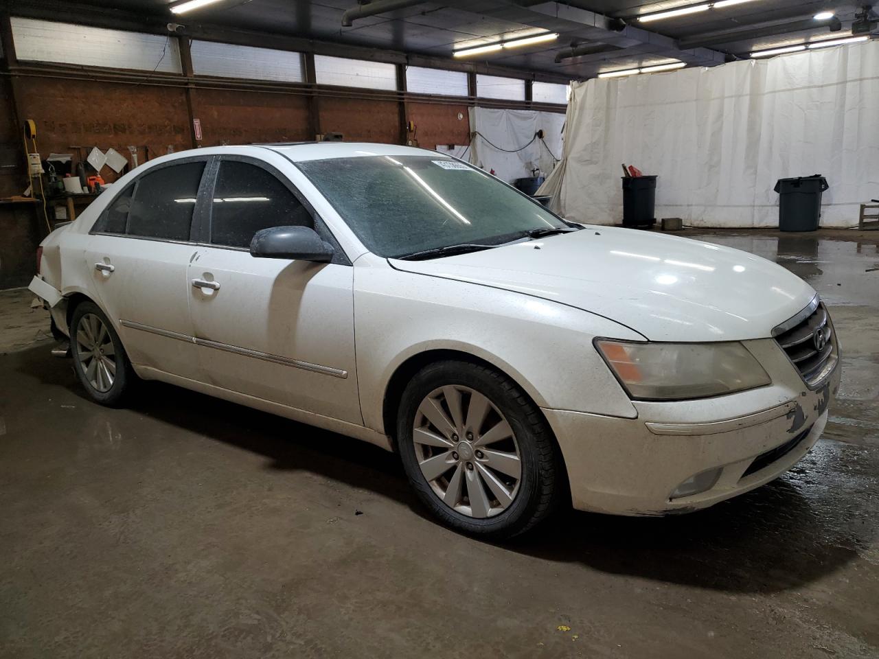 2009 Hyundai Sonata - Image 4