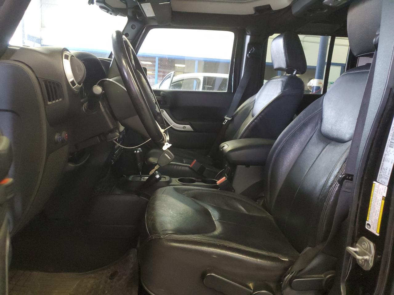 2015 Jeep Wrangler - Image 7