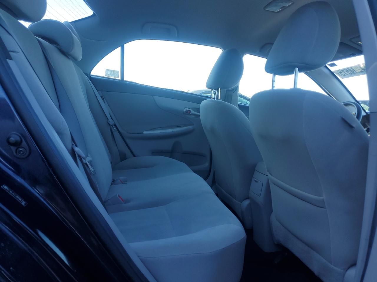 2011 Toyota Corolla - Image 10