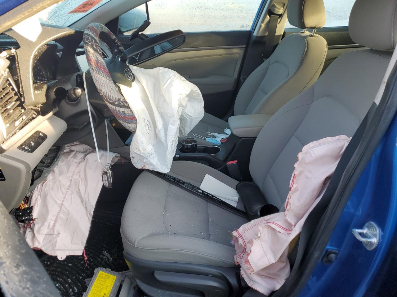 2018 Hyundai Elantra - Image 7