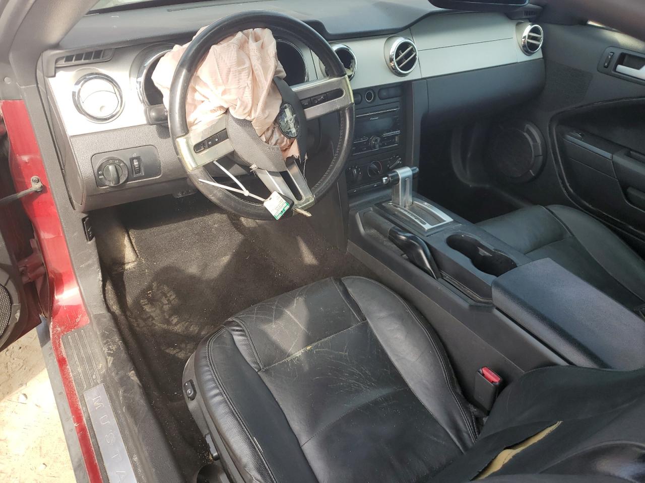 2006 Ford Mustang - Image 8
