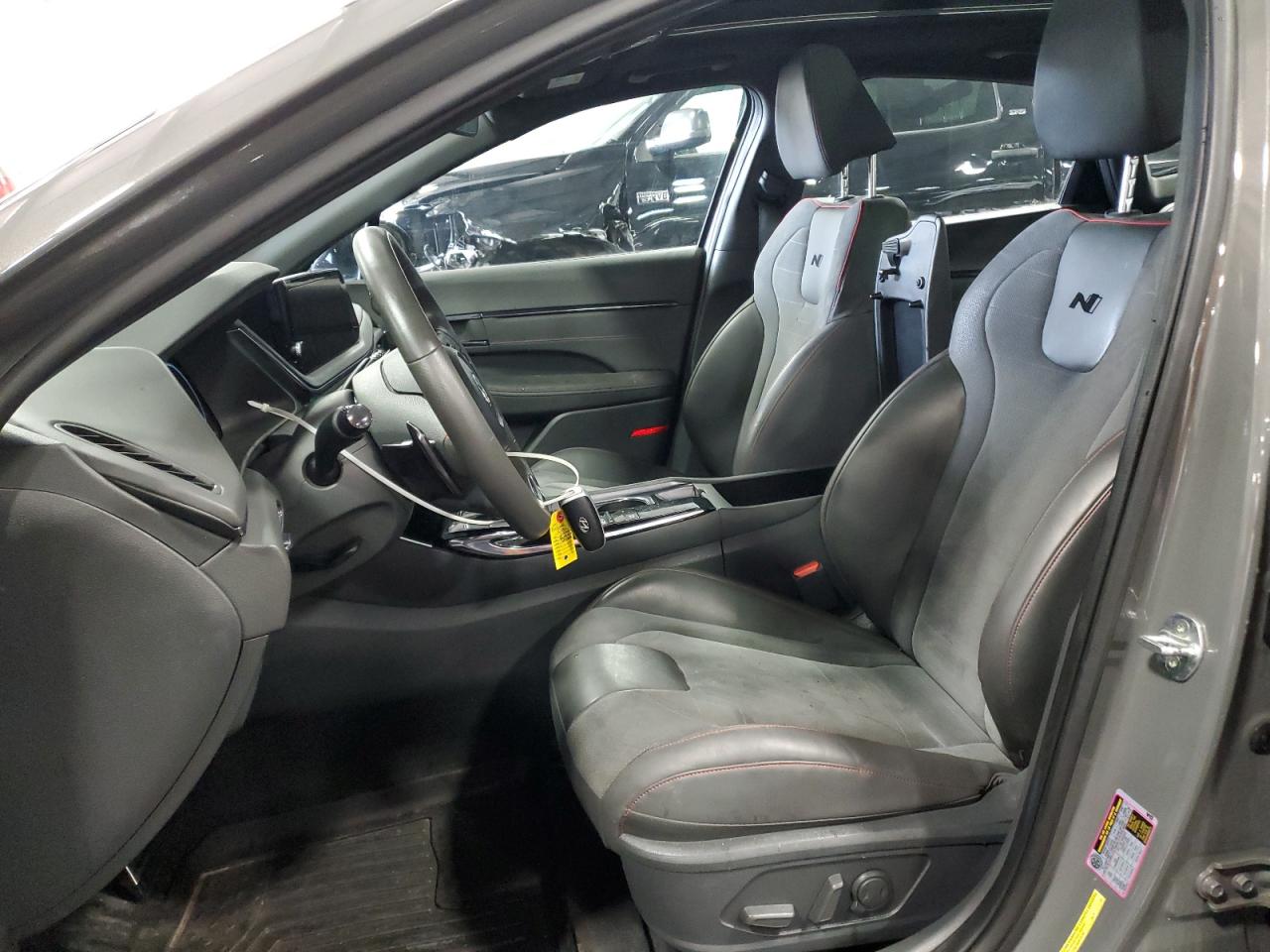 2022 Hyundai Sonata - Image 7