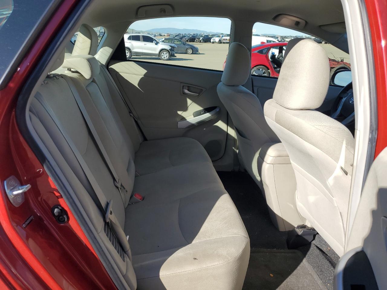 2012 Toyota Prius - Image 10