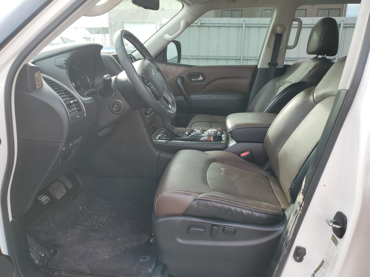 2021 Infiniti QX80 - Image 7
