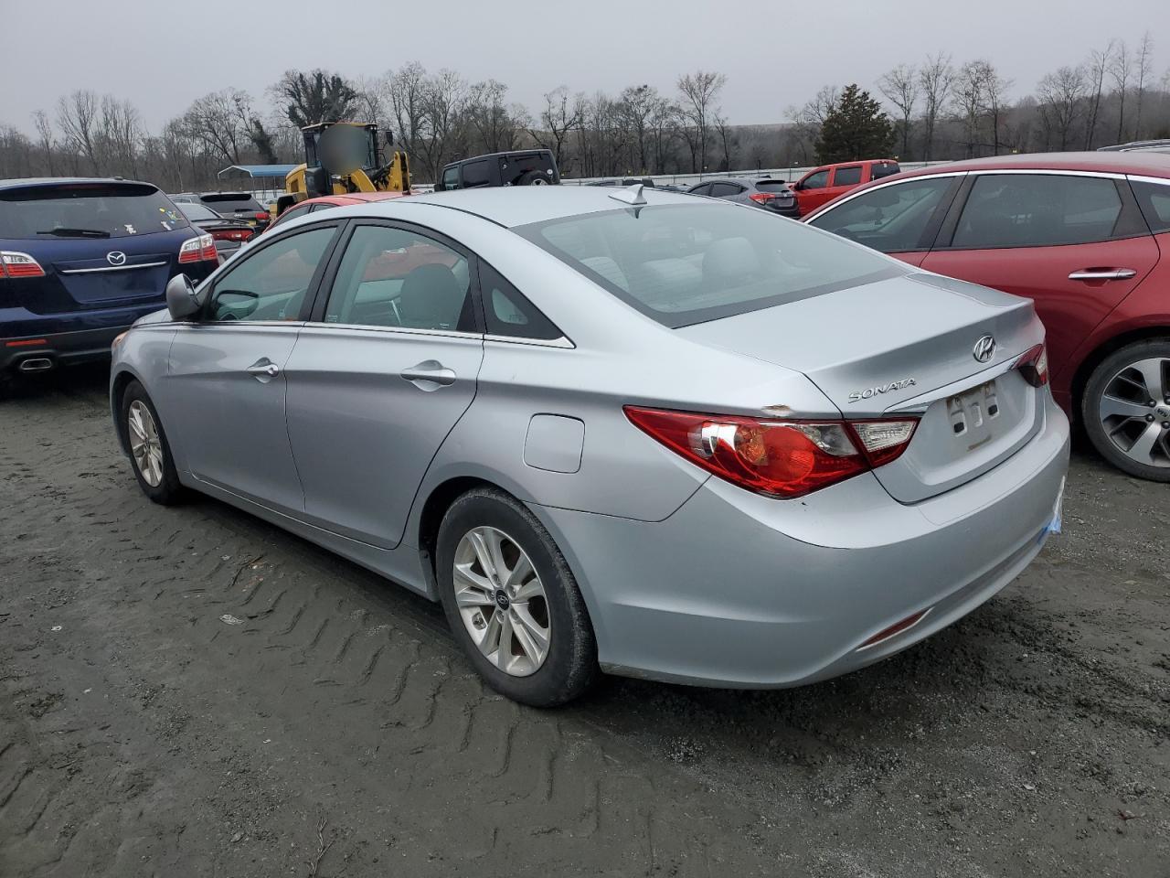 2013 Hyundai Sonata - Image 2