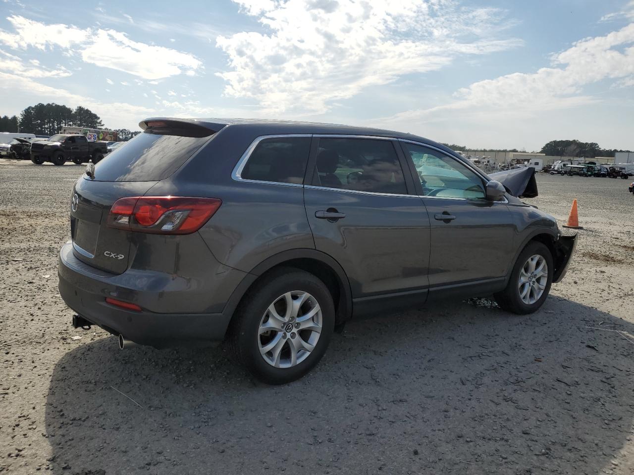 2015 Mazda CX-9 - Image 3