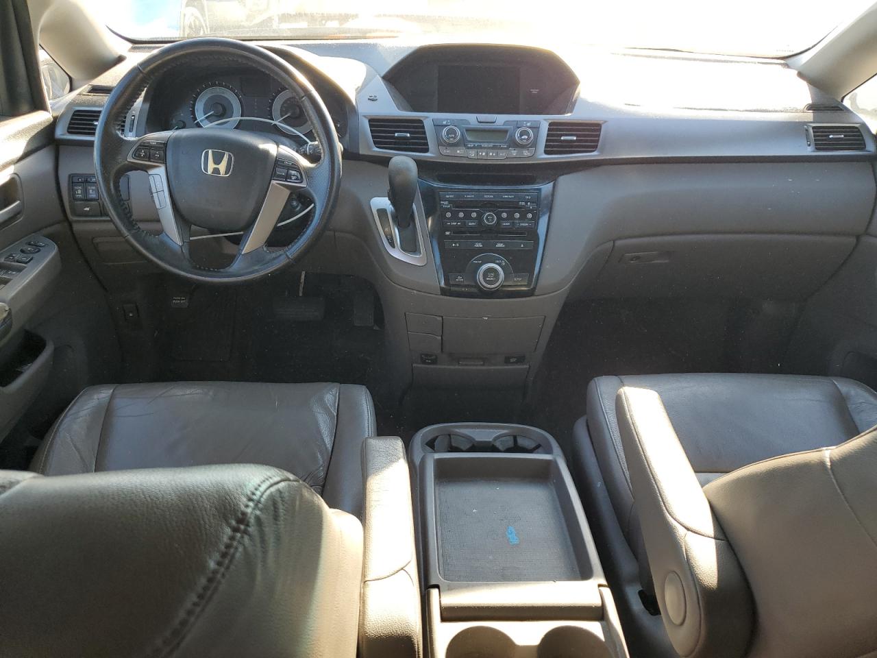 2011 Honda Odyssey - Image 8