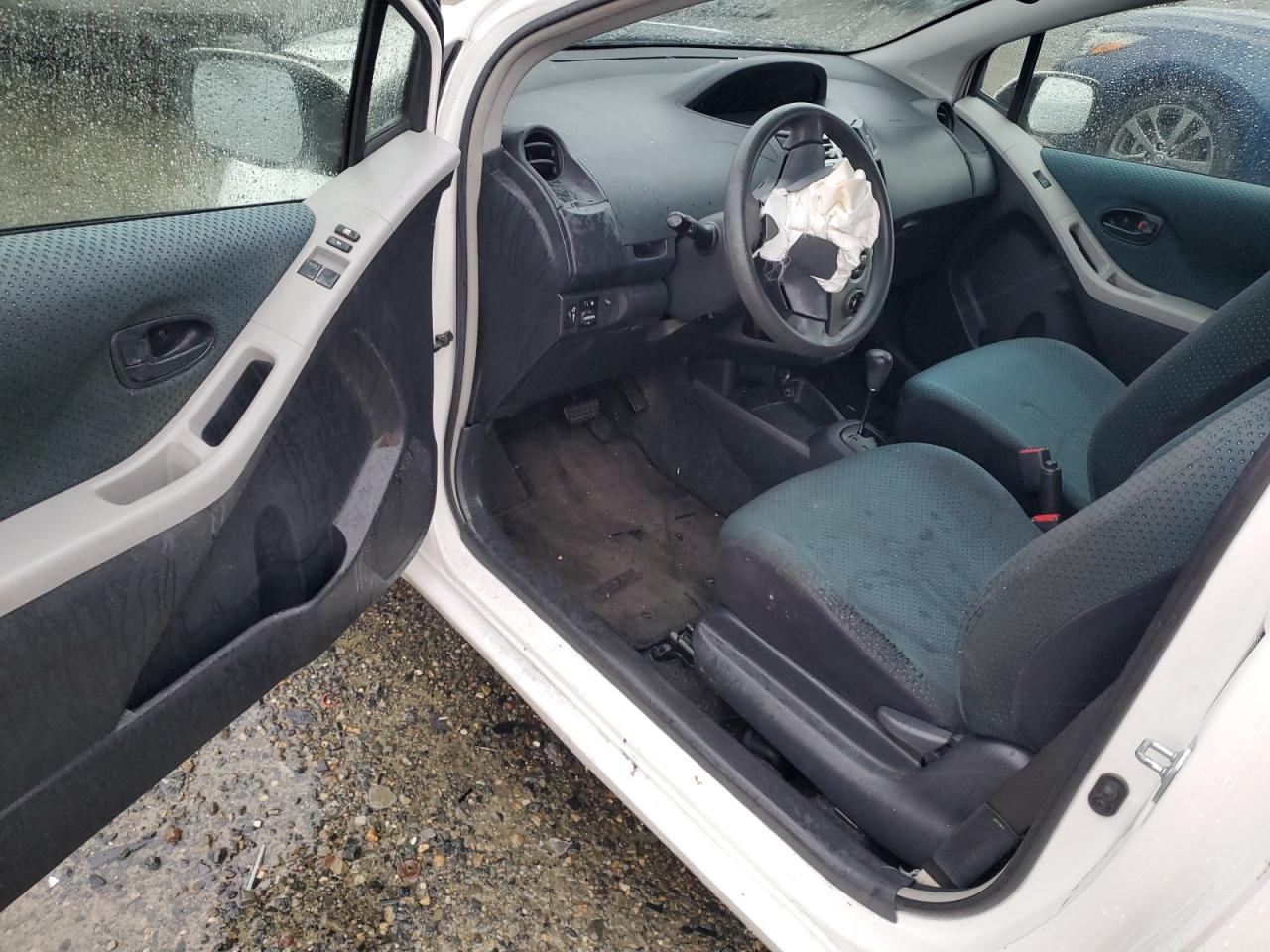 2008 Toyota Yaris - Image 8