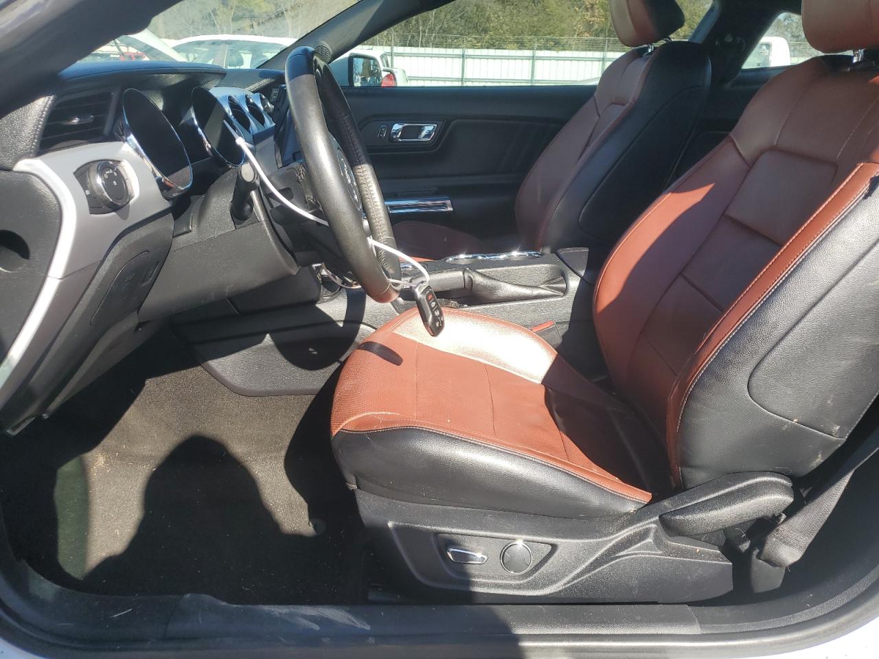 2015 Ford Mustang - Image 7