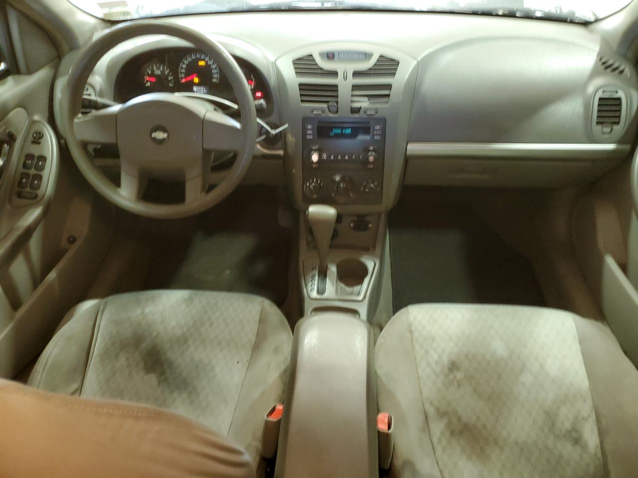 2005 Chevrolet Malibu - Image 8