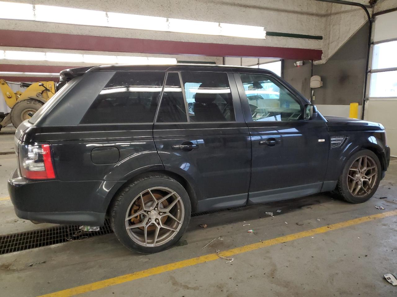 2012 Land Rover Range Rover - Image 3
