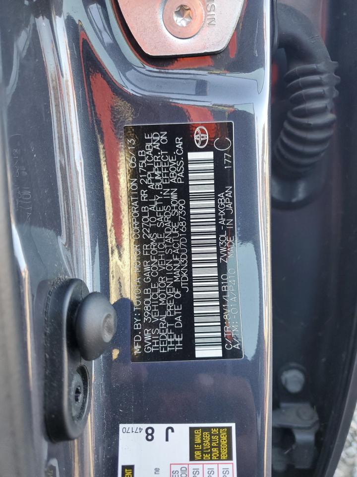 2013 Toyota Prius - Image 12