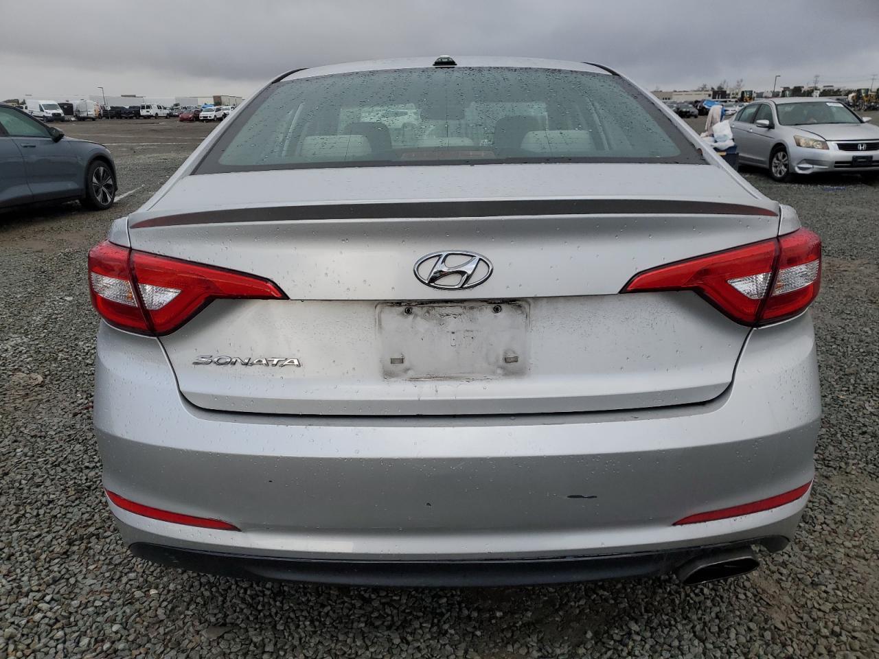 2017 Hyundai Sonata - Image 6
