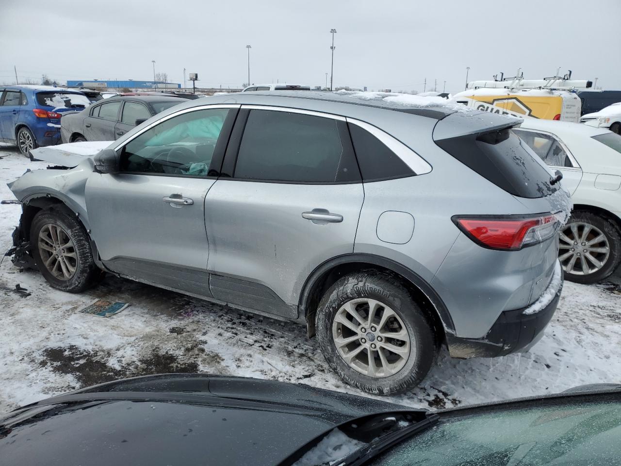 2022 Ford Escape - Image 2