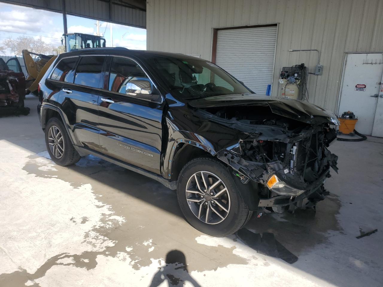 2019 Jeep Grand Cherokee - Image 4