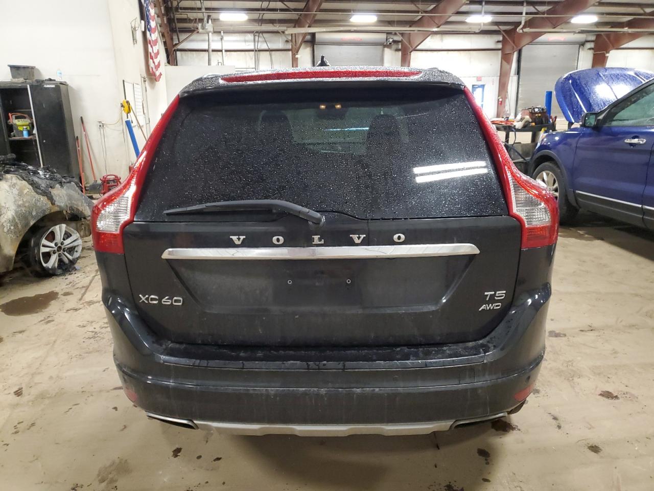 2017 Volvo XC60 - Image 6