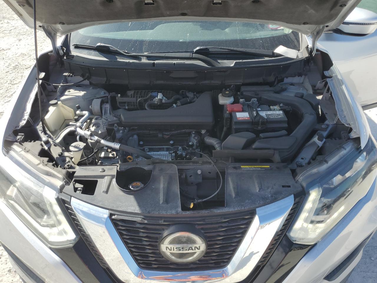 2019 Nissan Rogue - Image 12