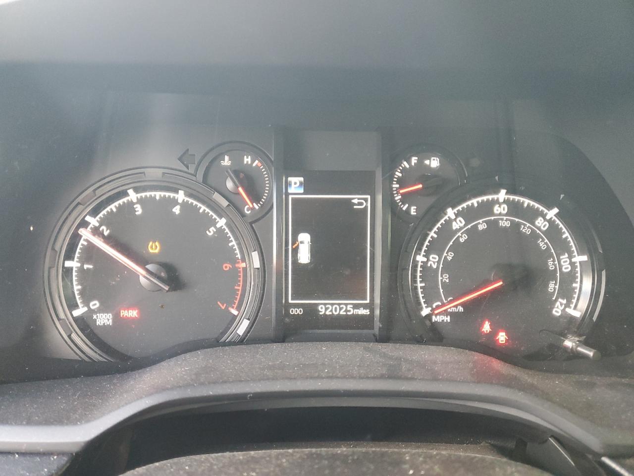 2020 Toyota 4Runner - Image 9